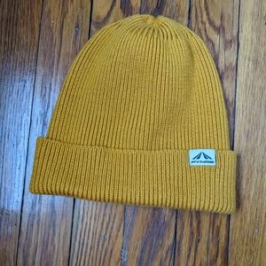 PYNRS beanie hat gold size small